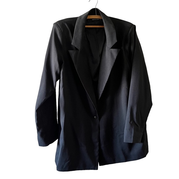 Pretty Little Thing Black Oversized Blazer With Shoulder Pads Size US 8 - Picture 2 of 3